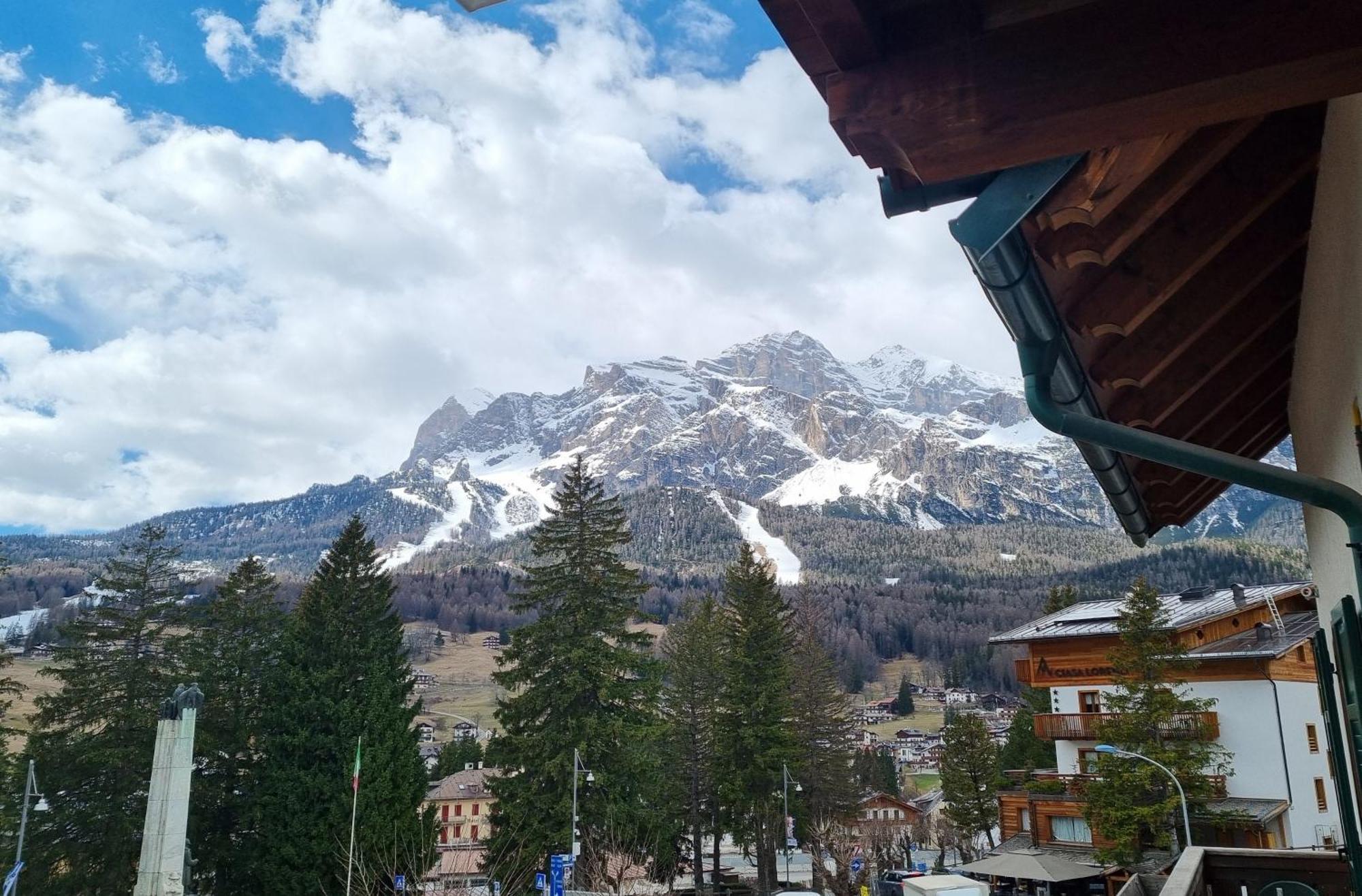 Hotel Meuble Oasi Cortina dʼAmpezzo Extérieur photo