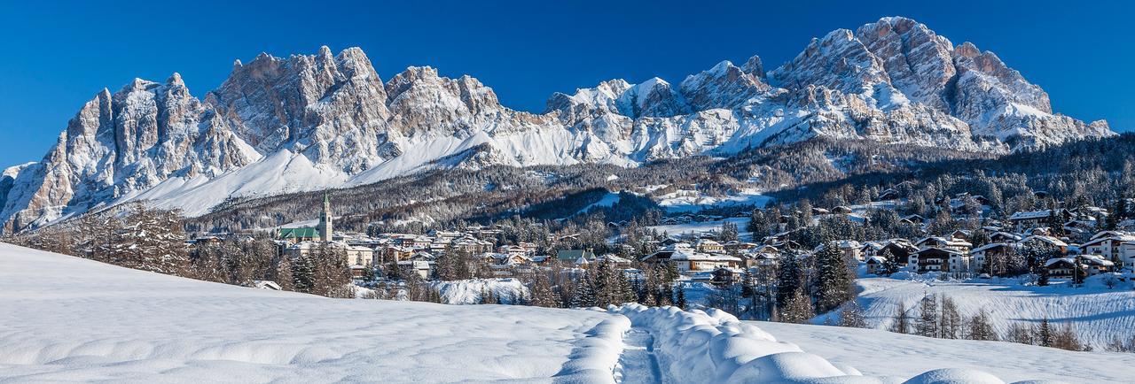 Hotel Meuble Oasi Cortina dʼAmpezzo Extérieur photo