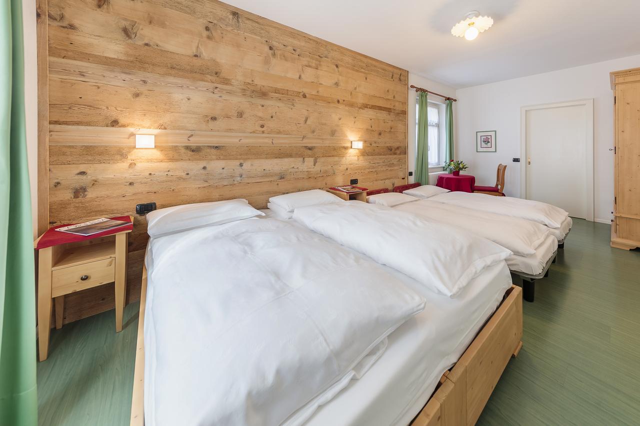 Hotel Meuble Oasi Cortina dʼAmpezzo Extérieur photo